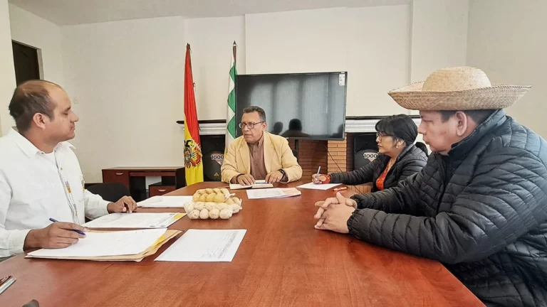 Visita del Alcalde Pedro Damián Dorado al Ministerio de Salud
