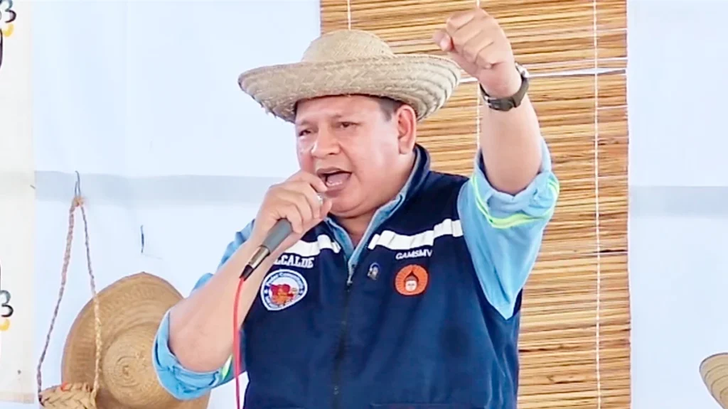 San Miguel de Velasco Impulsa la Ganadería Comunal con Entrega de Casi 80 Toneladas de Sales Minerales y Alimento Balanceado